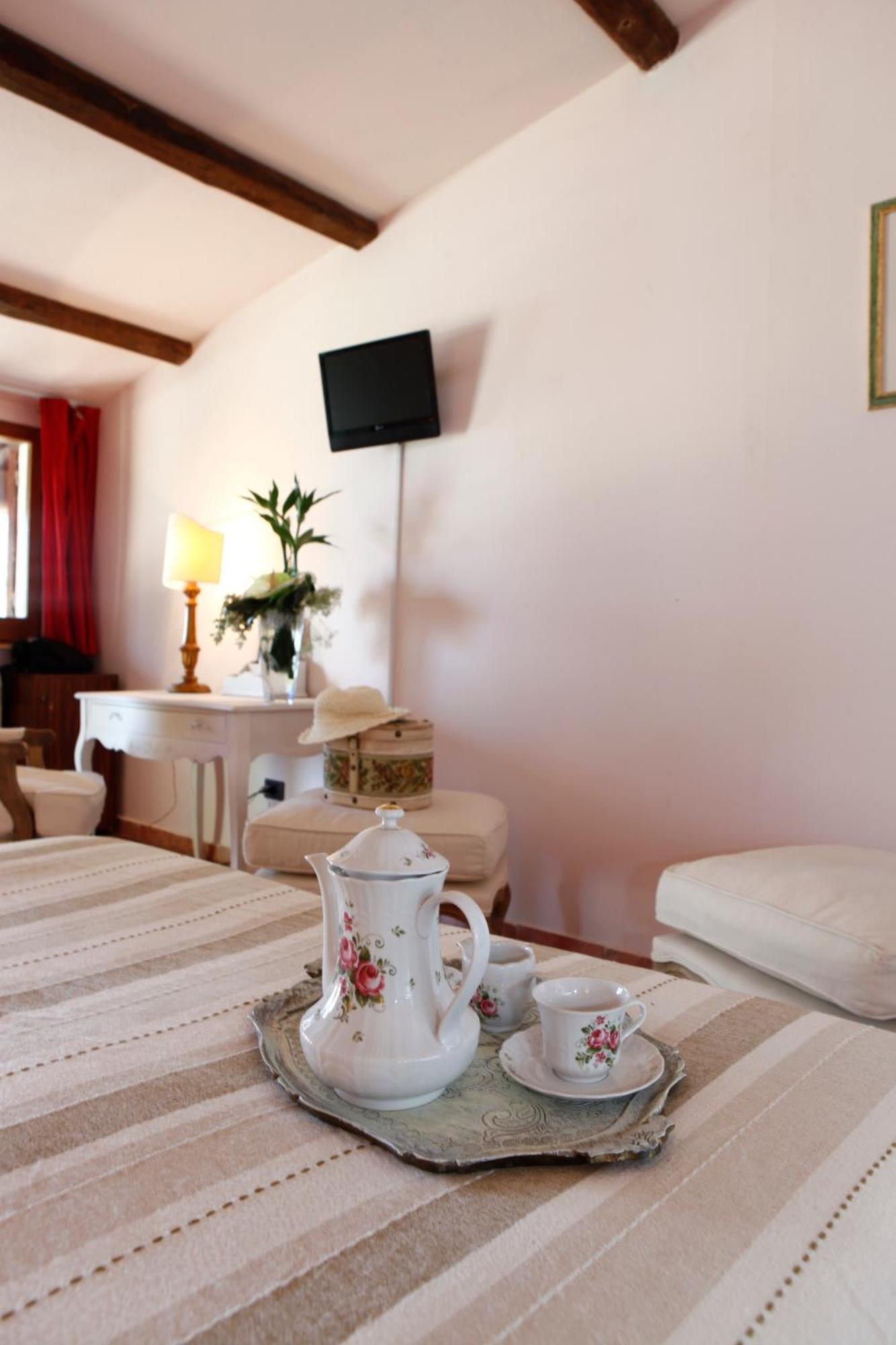 Il Poggio Dei Pettirossi Guest House Bevagna Ruang foto